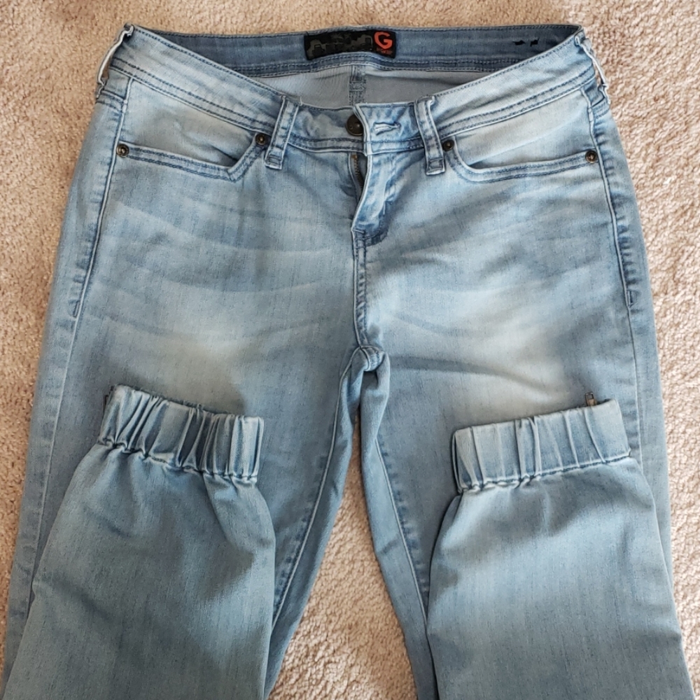 Guess cropped jeans